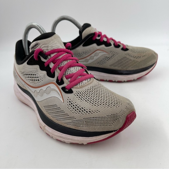 Saucony Women’s Ride 14 Fog Grey / Cherry Running Shoes - Size 6.5 - Picture 2 of 11